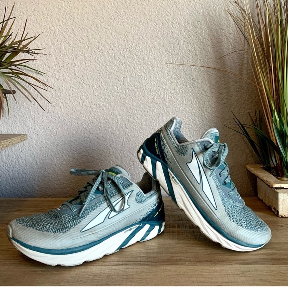 Altra Athletic Shoes - Gray and White